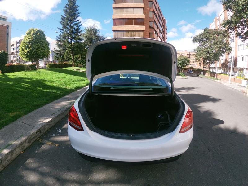 Mercedes-Benz C • 2015 • 55,000 km 3