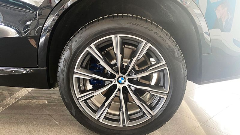 BMW X5 • 2021 • 16,770 km 12