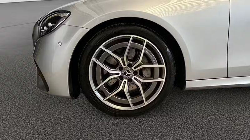 Mercedes-Benz E • 2020 • 115,784 km 39