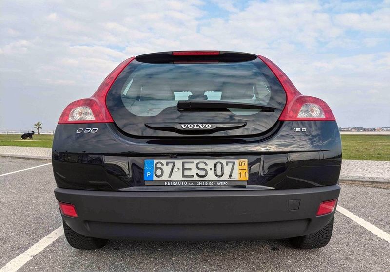 Volvo C30 • 2007 • 129,999 km 2