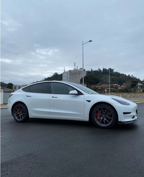 Tesla Model 3 • 2012 • 40,000 km 5