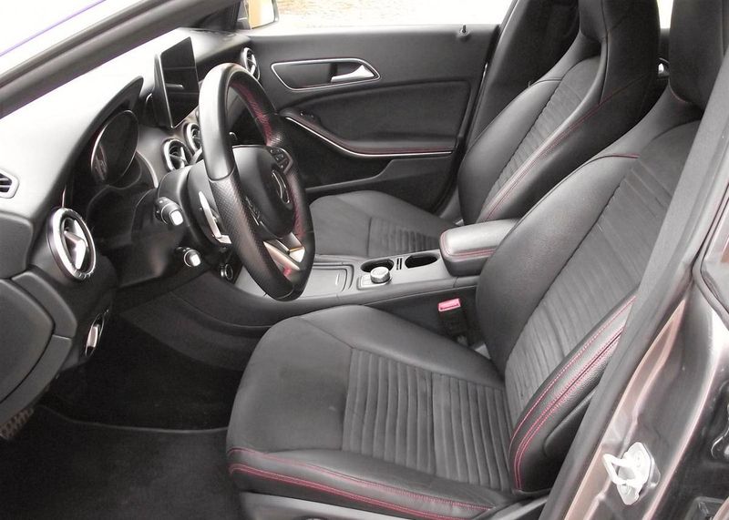 Mercedes-Benz 190 E • 2015 • 70,000 km 3