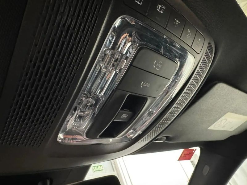 Mercedes-Benz CLA-Class • 2021 • 89,000 km 11