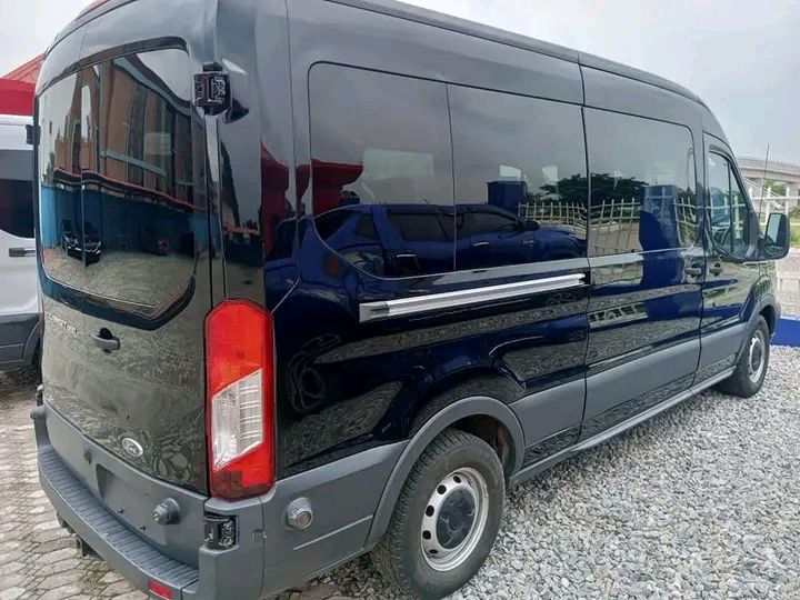Ford Transit • 2018 • 50,000 km 4