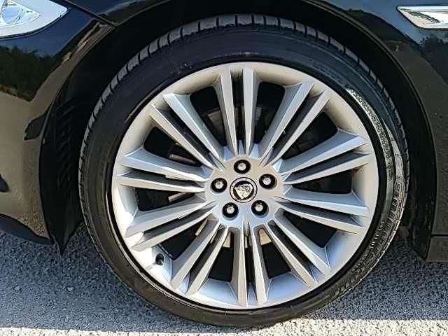 Jaguar XJ • 2010 • 225,000 km 13