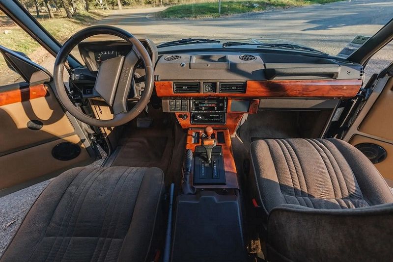 Land Rover Range Rover • 1989 • 4,800 km 3