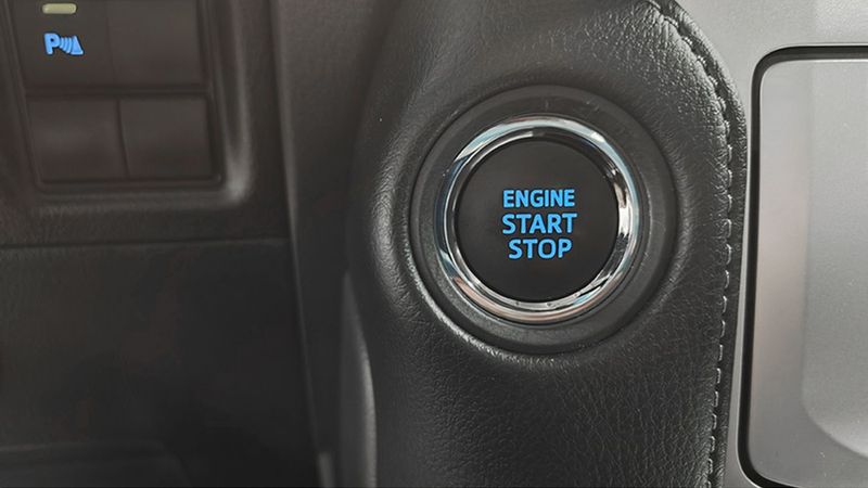 Toyota Land Cruiser • 2022 • 21,400 km 12