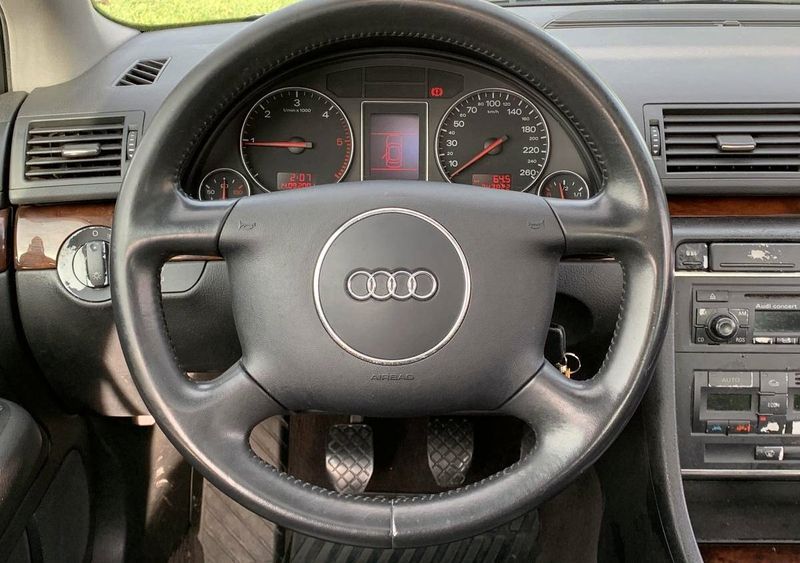 Audi A4 • 2002 • 149,000 km 5