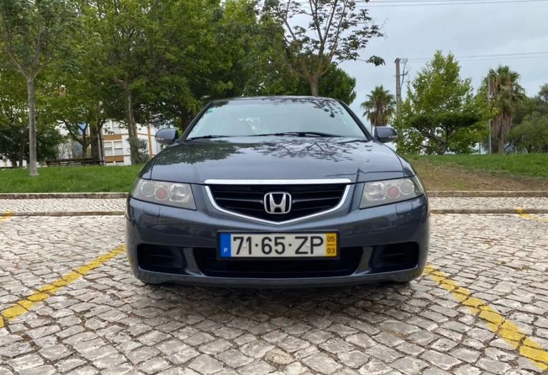 Honda Accord • 2005 • 313,000 km 2