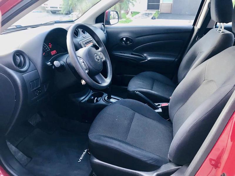 Nissan Versa • 2012 • 37,599 km 9