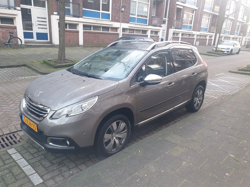 Peugeot 2008 • 2014 • 63,600 km 11