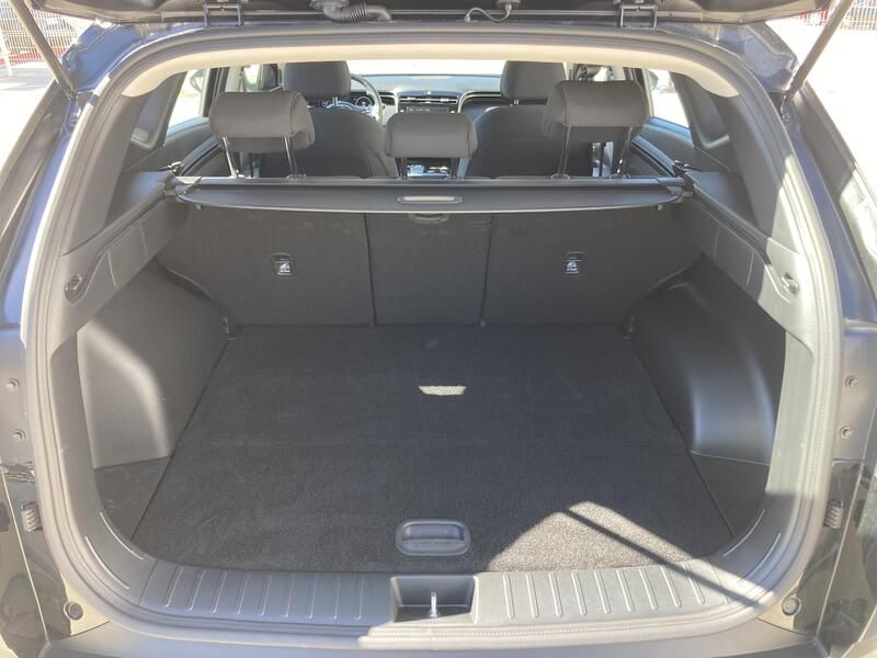 Hyundai Tucson • 2024 • 23,500 km 15