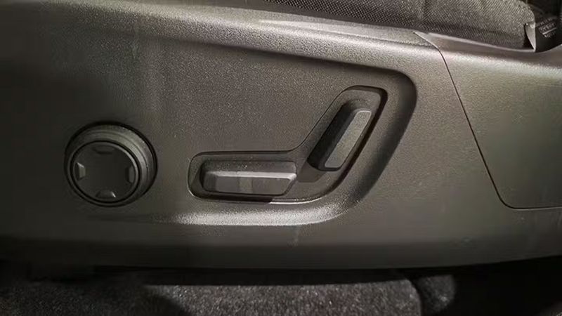 Volvo C30 • 2022 • 67,641 km 14