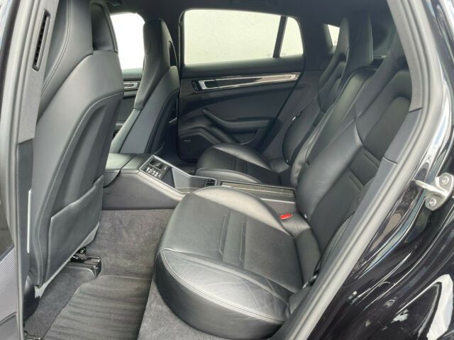 Porsche Panamera • 2016 • 104,000 km 13