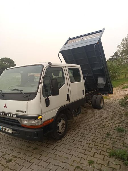 Mitsubishi Fuso canter • 2001 • 150,000 km 2