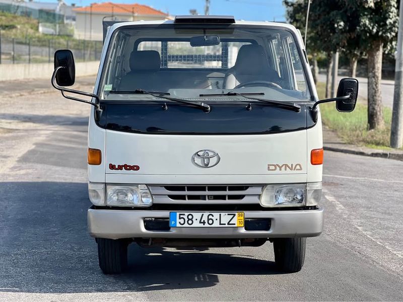 Toyota Dyna • 1998 • 120,000 km 1