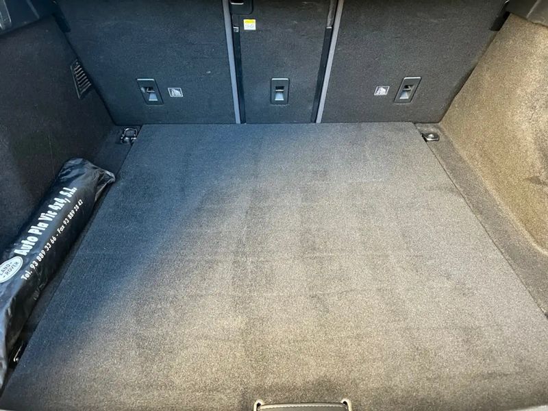 Land Rover Range Rover Velar • 2018 • 25,000 km 13