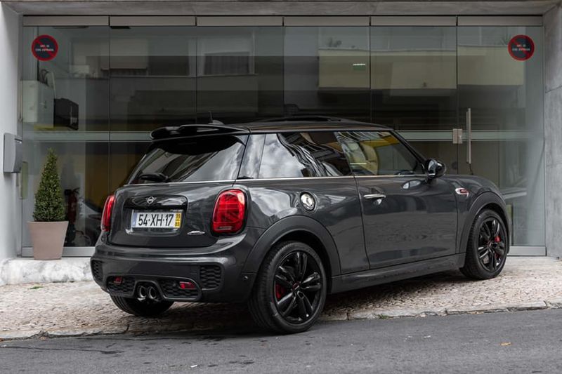 MINI Cooper • 2020 • 90,000 km 3