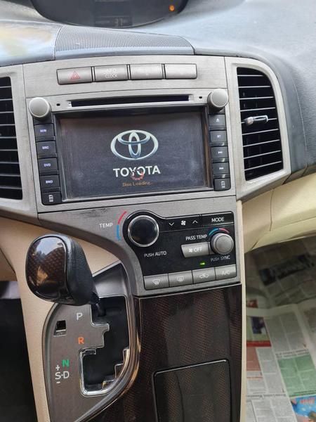 Renault 10 • 2010 • 120,000 km 3