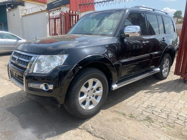 Mitsubishi Pajero • 2019 • 34 km 1