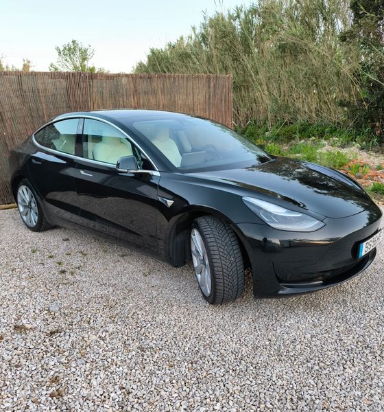 Tesla Model 3 • 2019 • 191,000 km 3