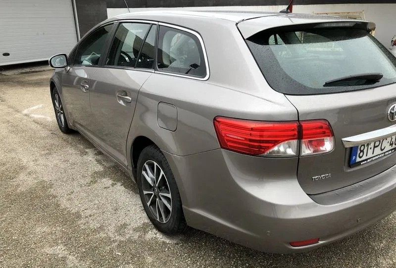 Toyota Avensis • 2014 • 169 km 2