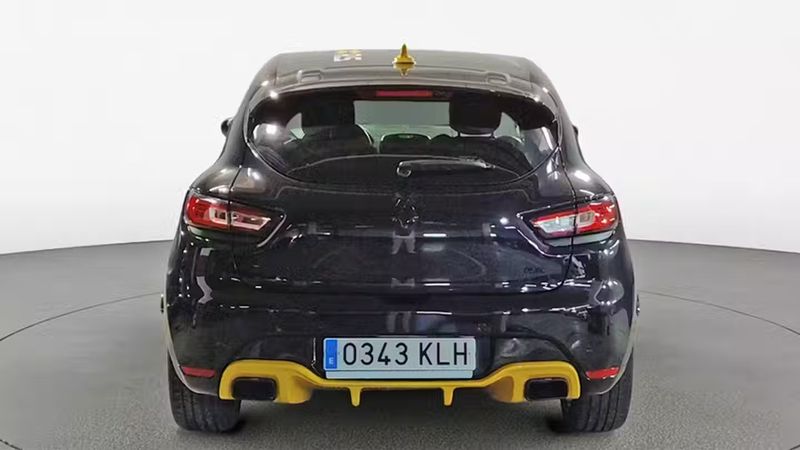 Renault Clio • 2018 • 56,796 km 6