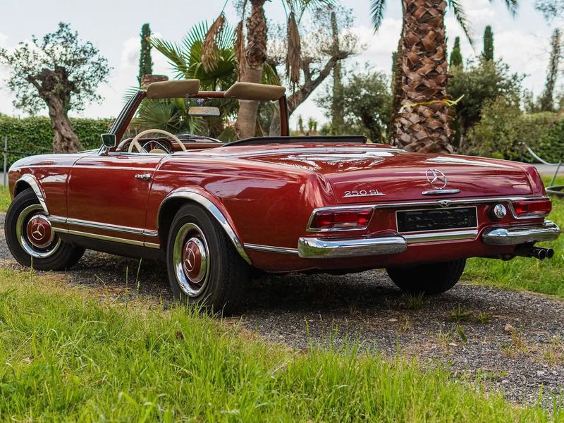 Mercedes-Benz SL • 1967 • 59,200 km 2