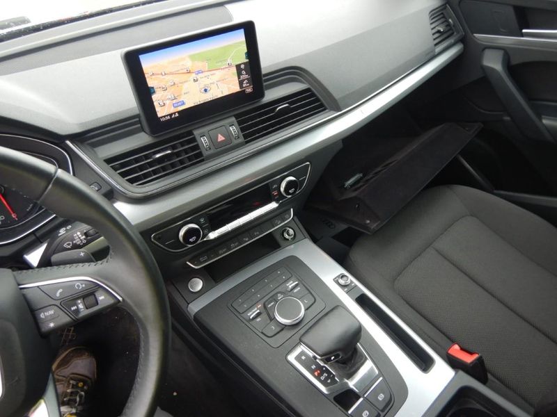 Audi Q5 • 2020 • 119,000 km 3