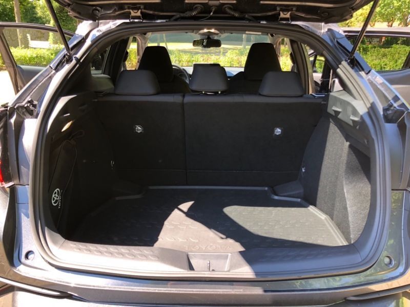 Toyota C-HR • 2018 • 64,800 km 8