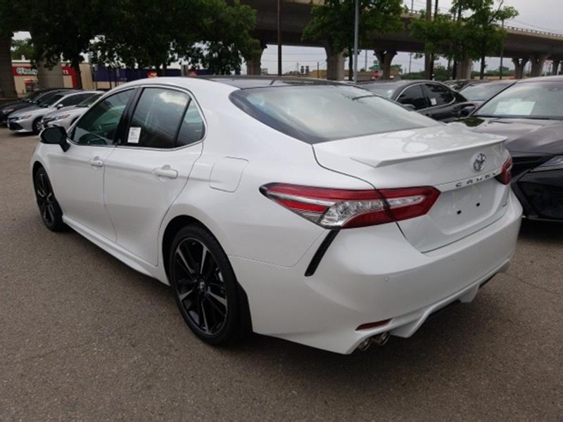 Toyota Camry • 2019 • 33,900 km 2