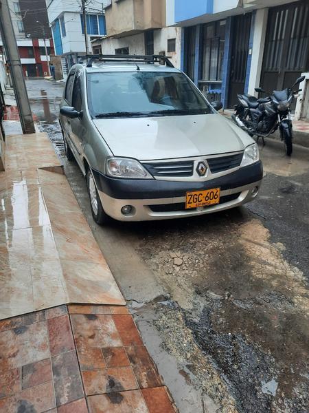 Renault Logan • 2008 • 153,000 km 4