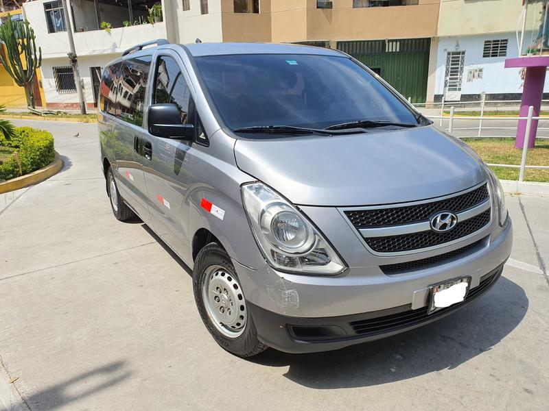 Hyundai H1 Bus • 2012 • 109,000 km 5
