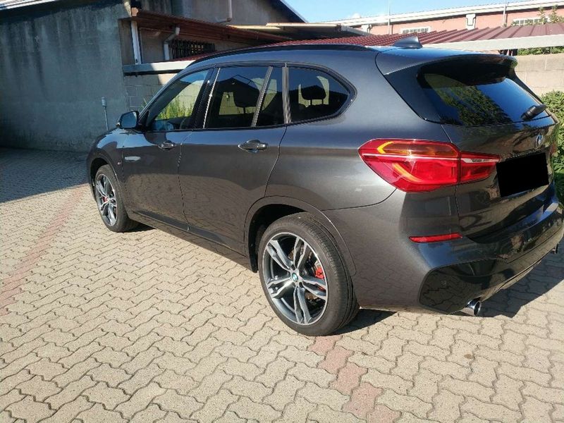 BMW X1 • 2016 • 178,000 km 4