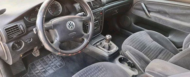 Volkswagen Passat • 2001 • 249,999 km 2