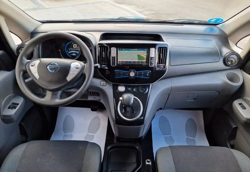 Nissan NV200 • 2018 • 149,000 km 10