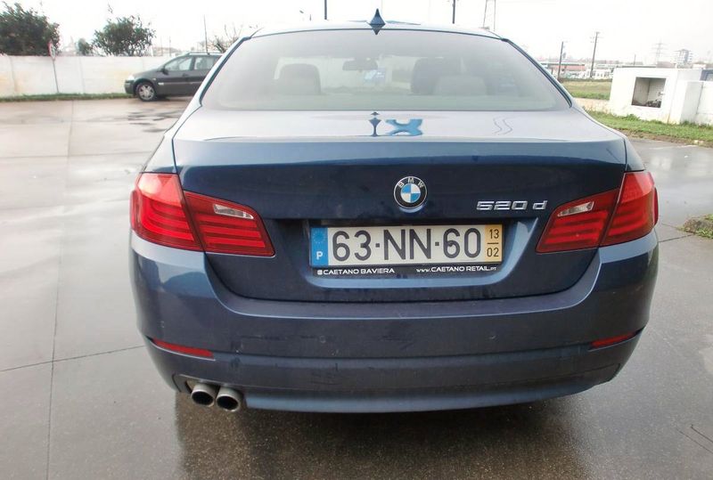 BMW 520D • 2013 • 199,999 km 4