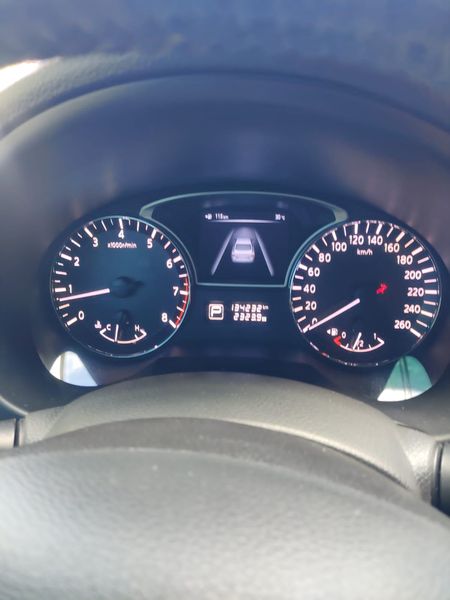 Nissan Altima • 2013 • 135,000 km 4