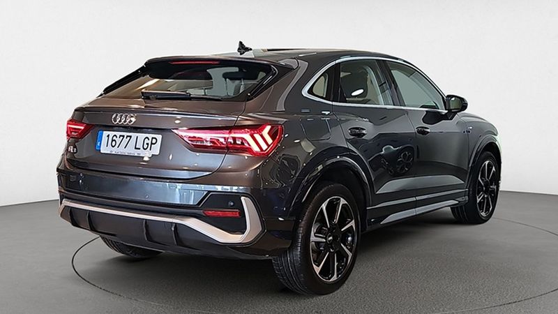 Audi Q3 • 2020 • 59,673 km 3