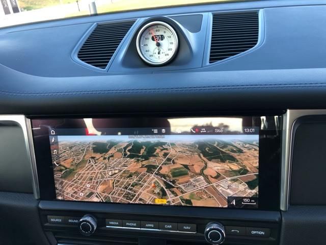 Porsche Macan • 1993 • 130,000 km 15