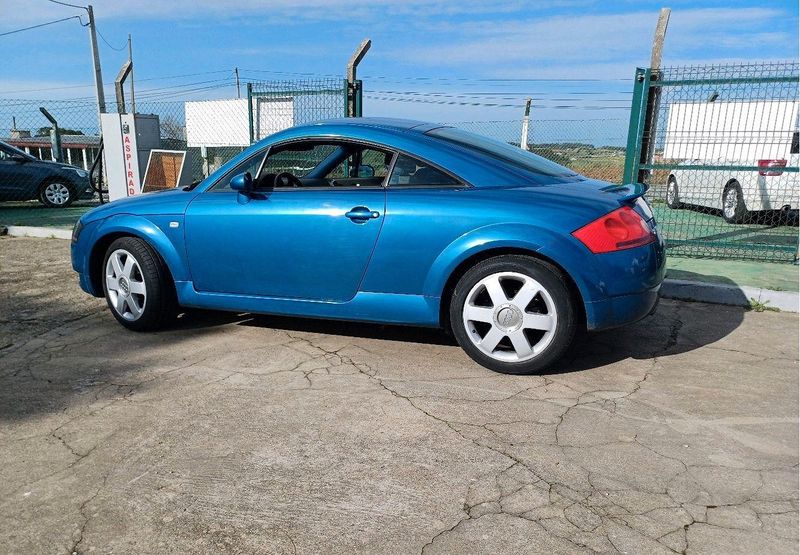 Audi A2 • 2000 • 180,000 km 2