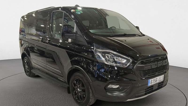 Ford Tourneo Custom • 2020 • 64,956 km 2