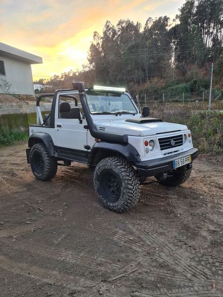 Suzuki Samurai • 2000 • 200,000 km 5