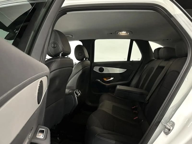 Mercedes-Benz GLC • 2020 • 80,300 km 11