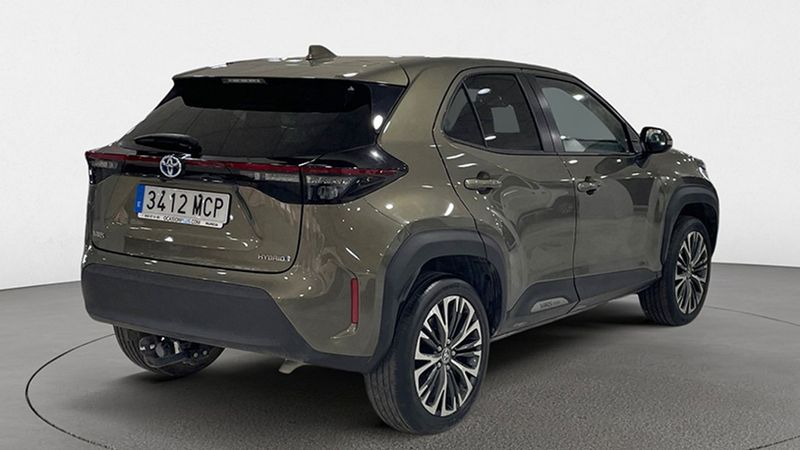 Toyota Yaris • 2022 • 49,095 km 8