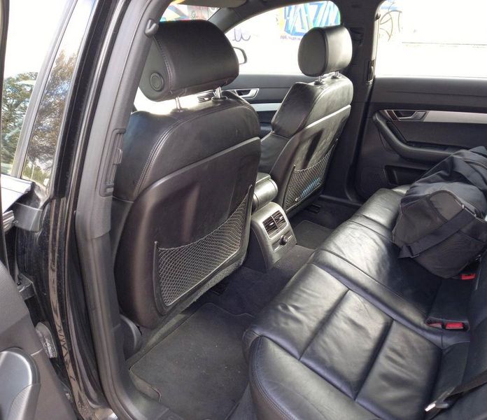 Audi A6 • 2006 • 195,000 km 4