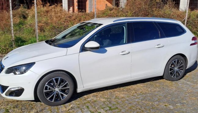 Peugeot 308 SW • 2014 • 175,000 km 4
