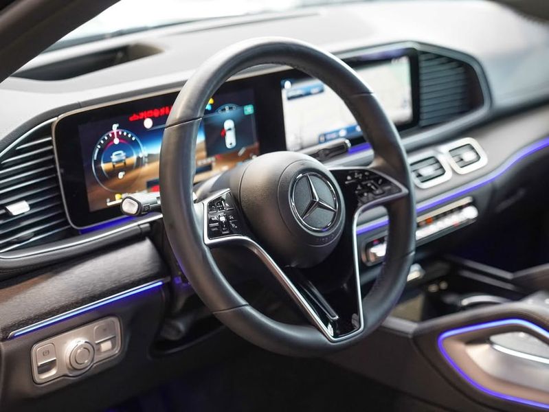 Mercedes-Benz GLE • 2023 • 6,457 km 3