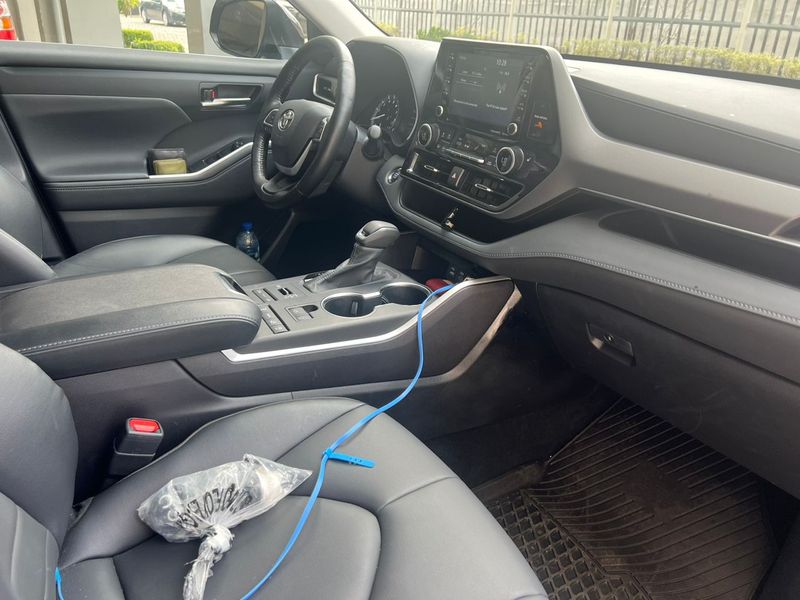Toyota Highlander • 2022 • 8,000 km 2
