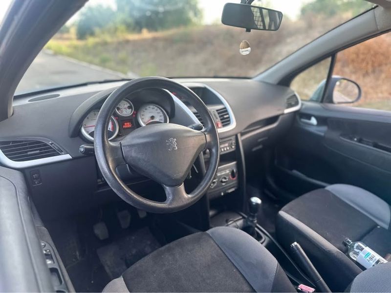 Peugeot 207 • 2008 • 118,000 km 4